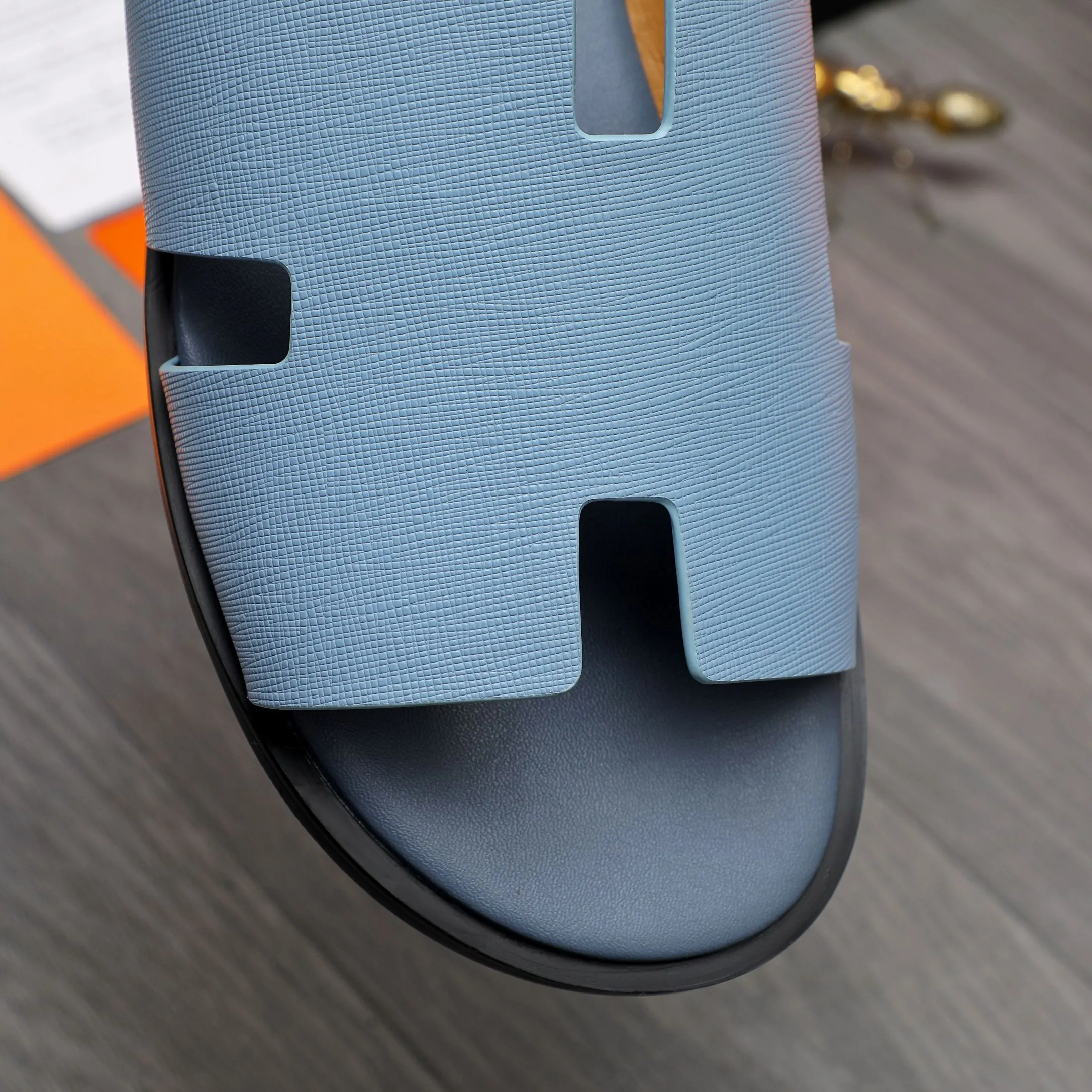 Men's shoes 💰280 Product trademark: Hermes "Hermes" slippers Regular size: 38-46 Product material: vertical grain cowhide upper, microfiber lining, original outsole
